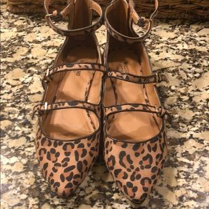 Pointy strappy flats